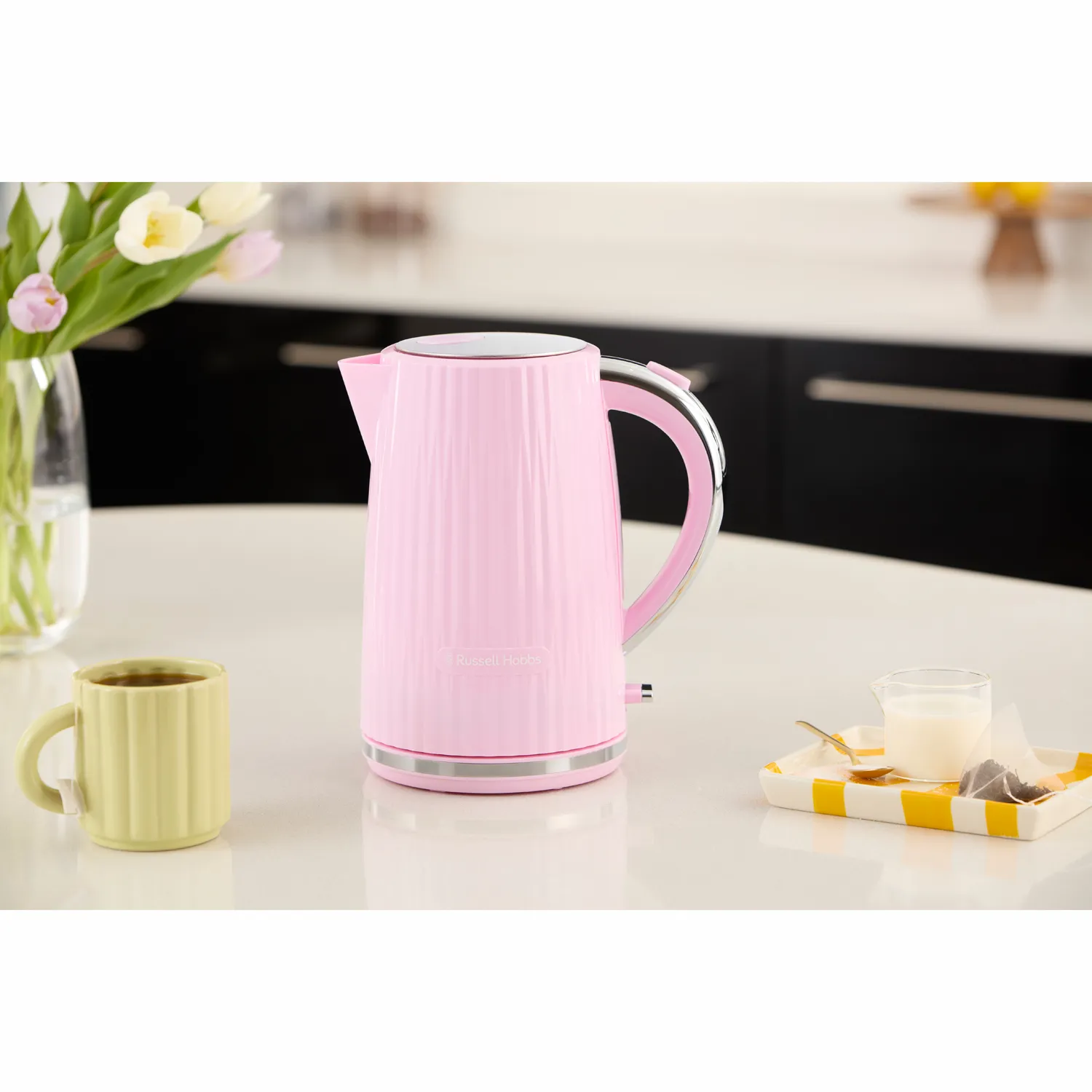 Russell Hobbs Eden - vattenkokare, ljusröd, 1.7l