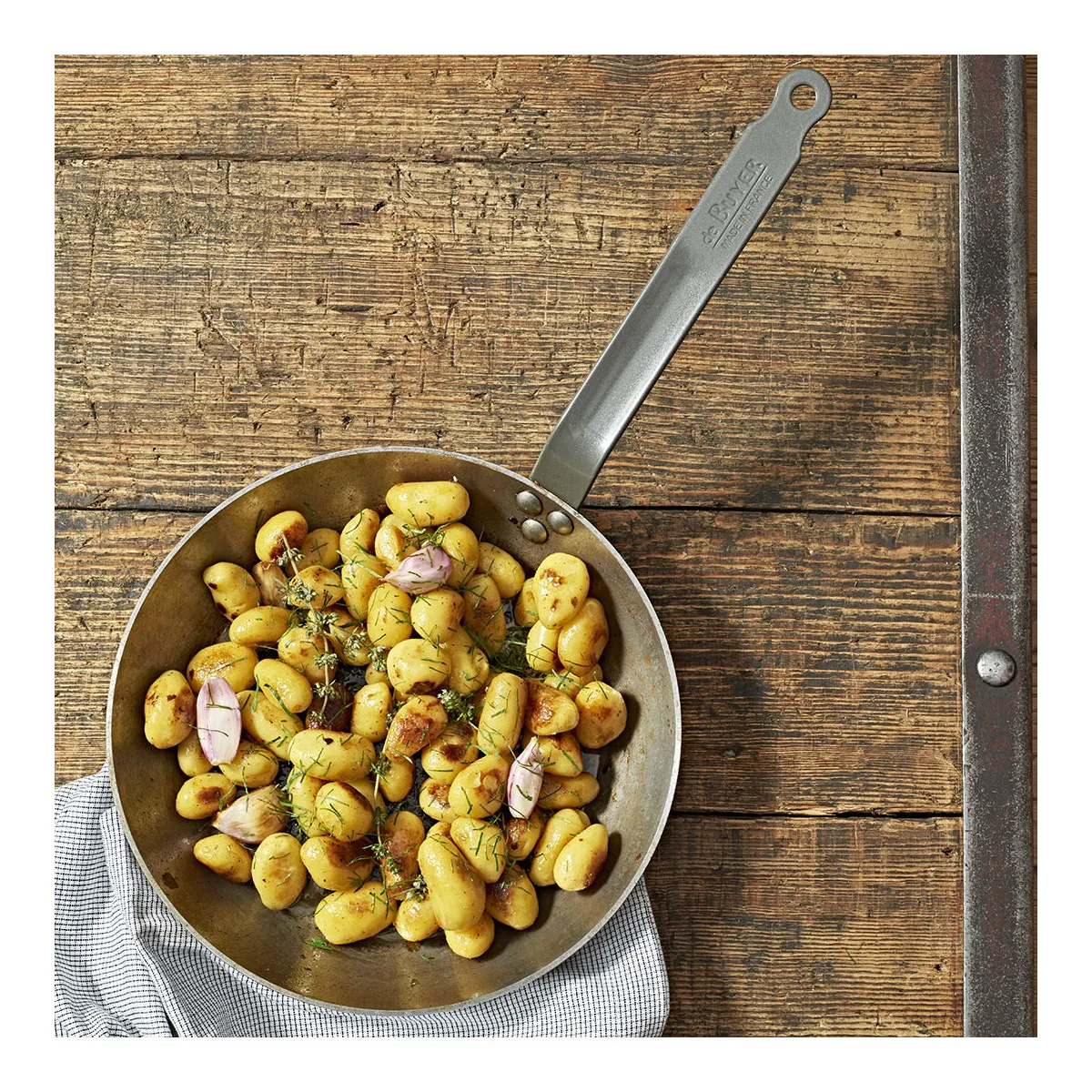 De Buyer Carbone Plus Lyonnaise stekpanna, 24 cm, St&aring;l