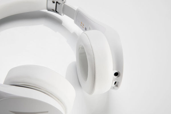 Motorola Sphere 2 in 1 Speaker And Headphones - White