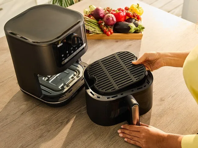 Braun HF5073IBK MultiFry 5, 6 l, 1,6 kg, 2000 W, airfryer, musta
