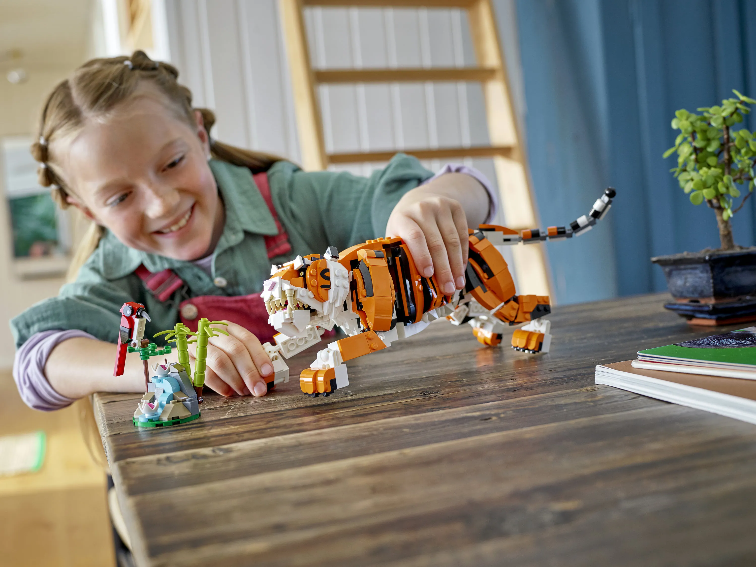LEGO Creator 3-in-1 Majestic Tiger 31129