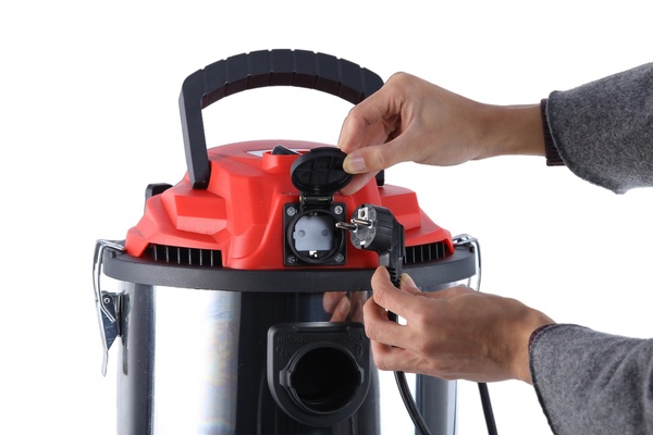 Camry CR 7045 - v&aring;t- och torrdammsugare, 25 L, 3400 W