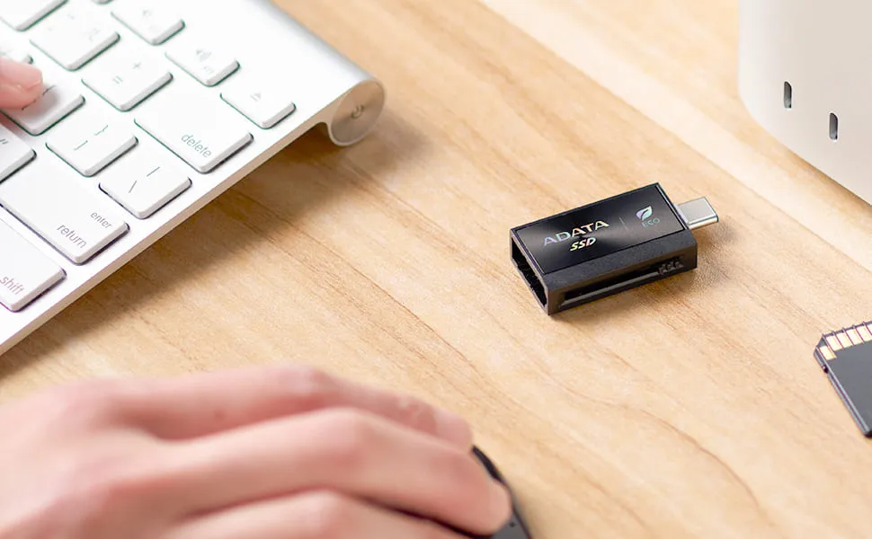 A-DATA SC730 512 Gt USB 3.2 Gen 2 (USB-C/USB-A) -ulkoinen SSD, kannettava, pelik&auml;ytt&ouml;&ouml;n, musta