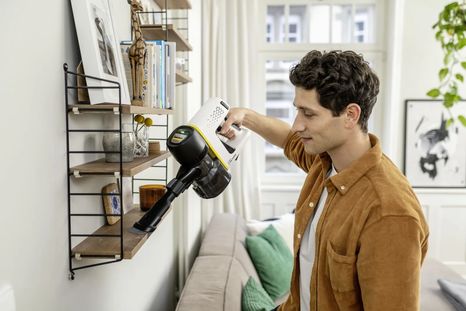 Kärcher VC 4 Cordless myHome Pet -varsi-imuri, valkoinen