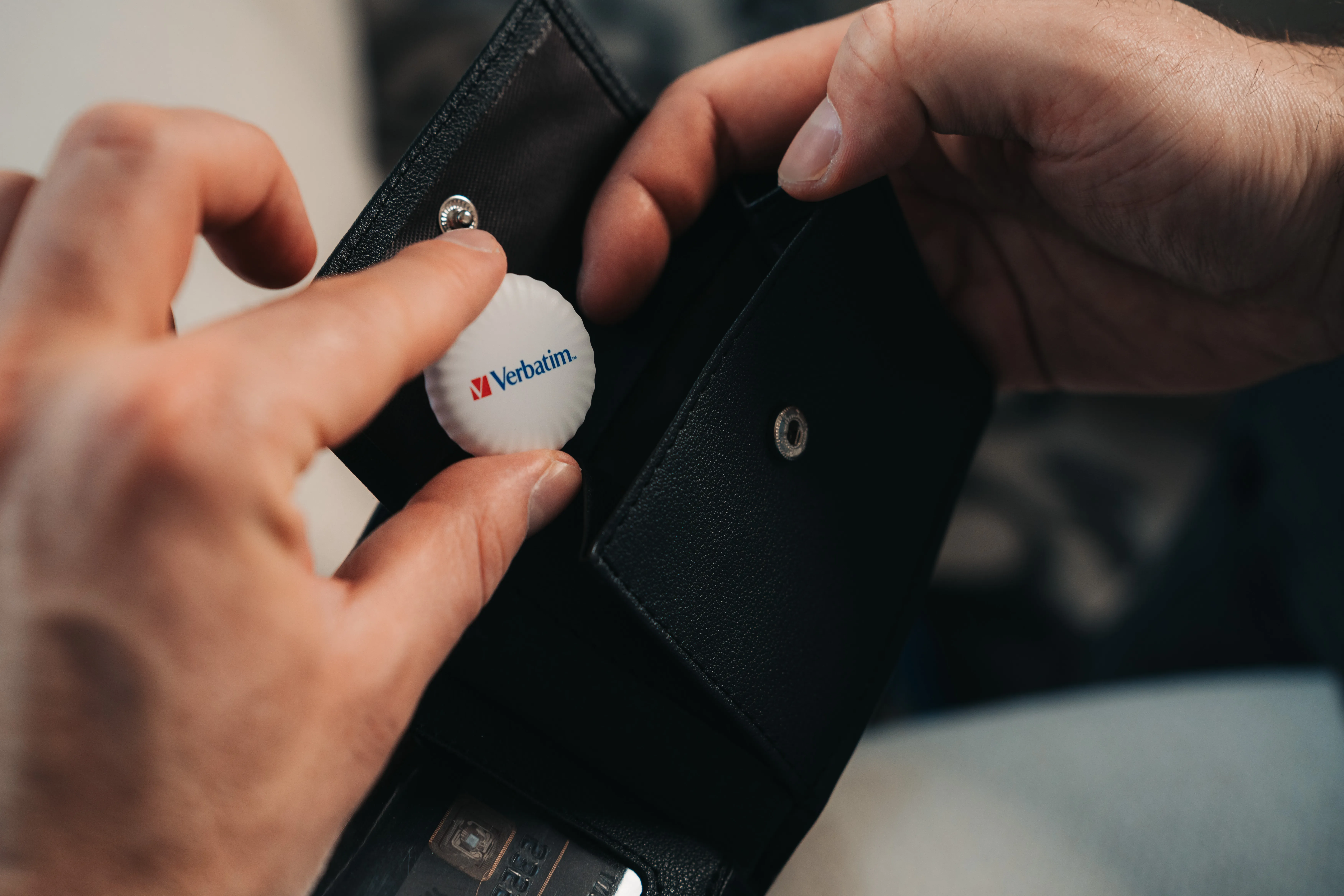 Verbatim My Finder Coin, Bluetooth - tracker, Black + White, 2 pcs Verbatim My Finder Coin, Bluetooth - tracker, Black + White, 2 pcs