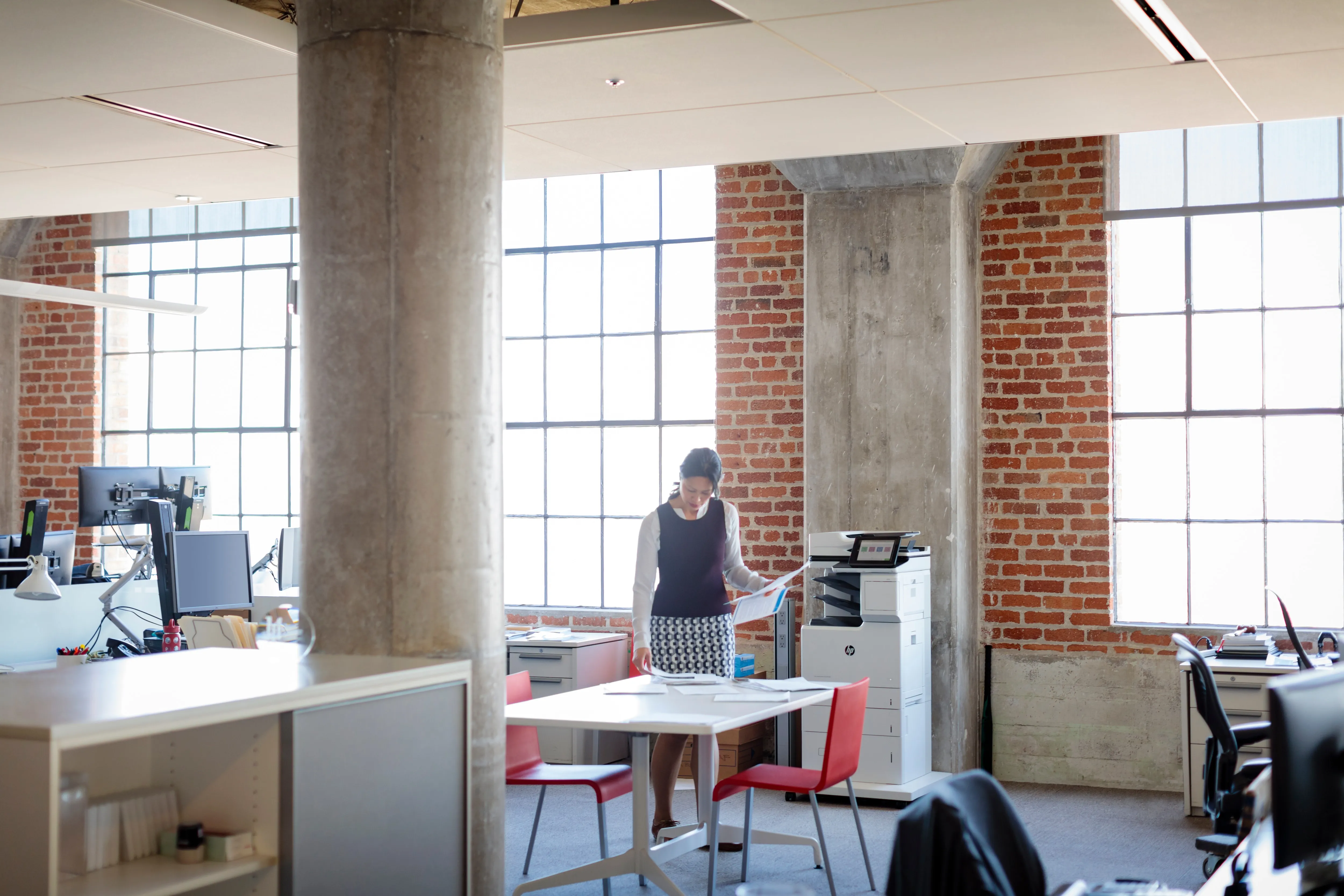 HP LaserJet Enterprise M681z Duplex, LAN, A4 - f&auml;rglaserskrivare