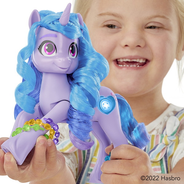 My Little Pony 8 Inch Fashion Pony See Your Sparkle Izzy