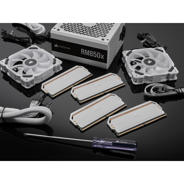 Corsair Domiantor Platinum RGB 64GB (2-KIT) DDR5 5200MHz CL40 White