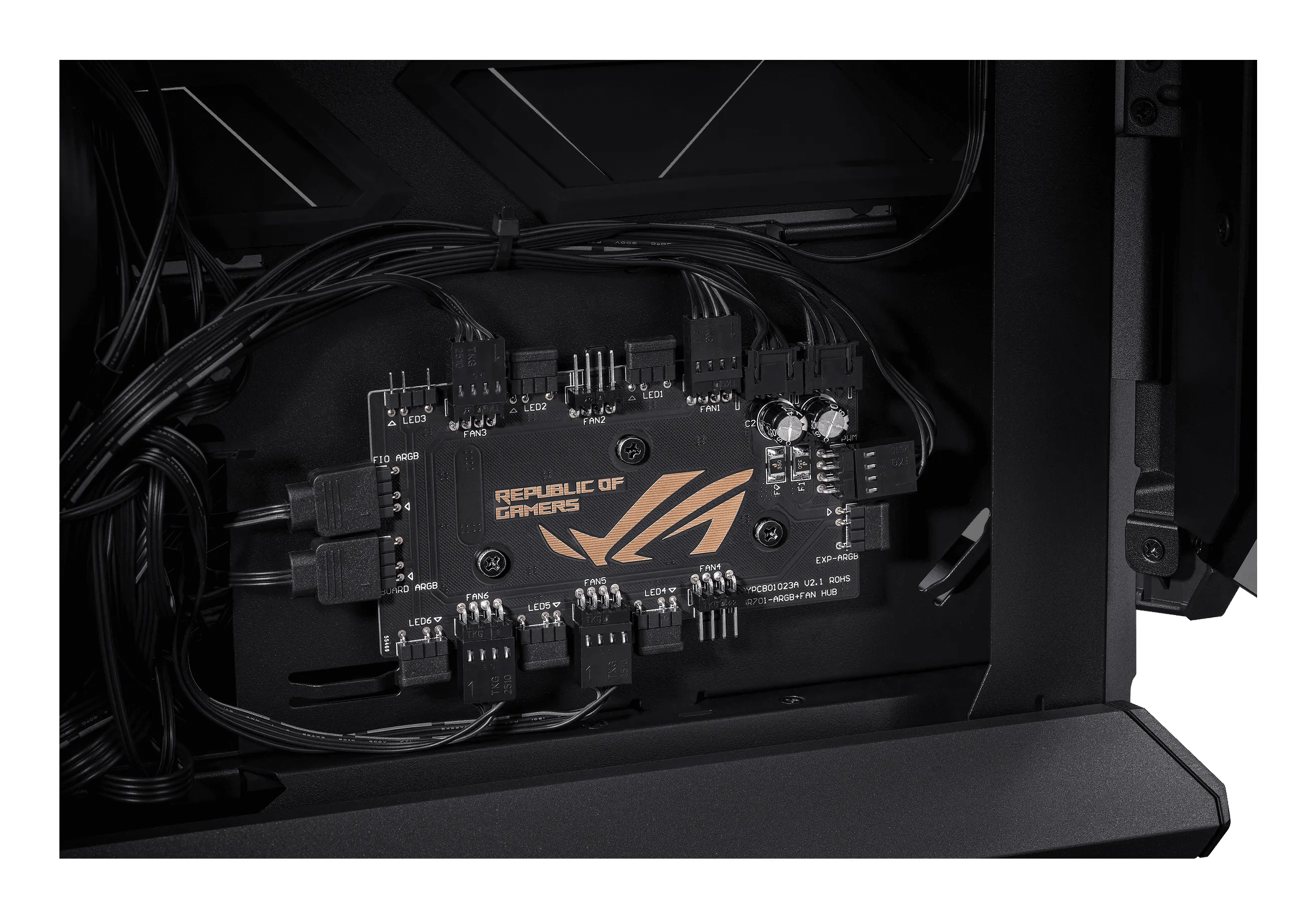 Asus ROG Strix Hyperion GR701 - full tower