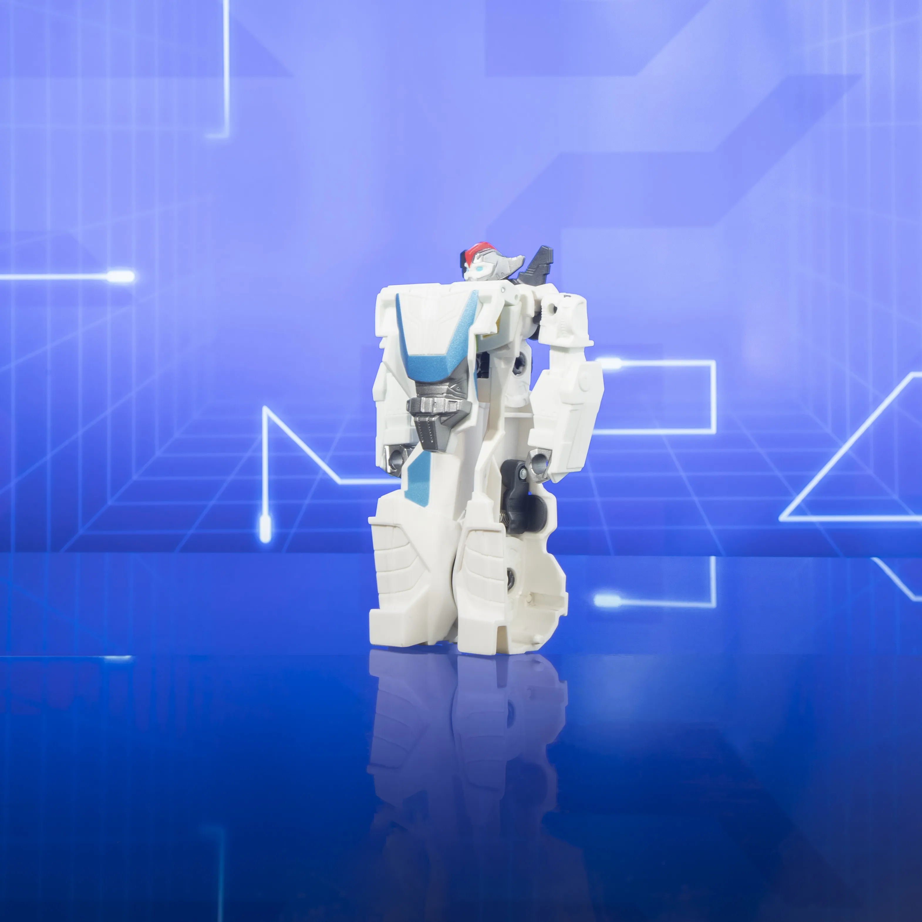 Hasbro Transformers EarthSpark 1-Step Flip Changer Wheeljack Toy Figure (10 cm Tall)