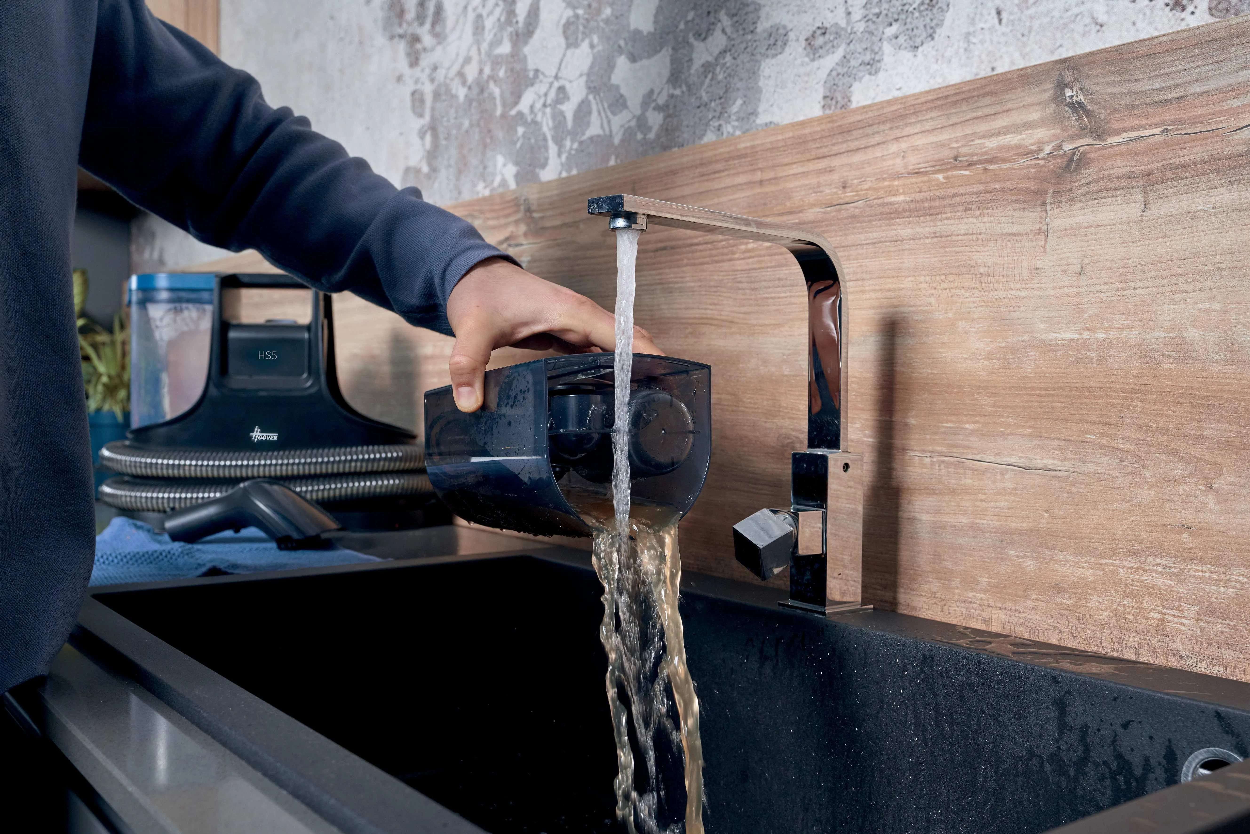 Hoover HS500 011 - v&aring;t- och torrdammsugare, svart