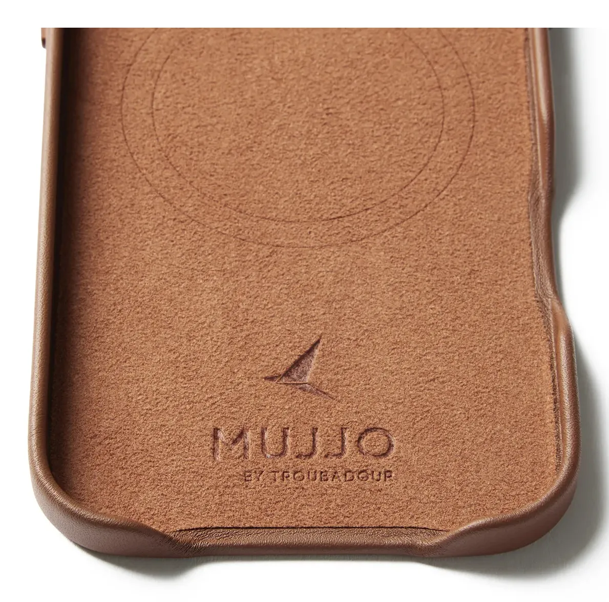 Mujjo Full Leather MagSafe, iPhone 17 -suojakuori, Tan