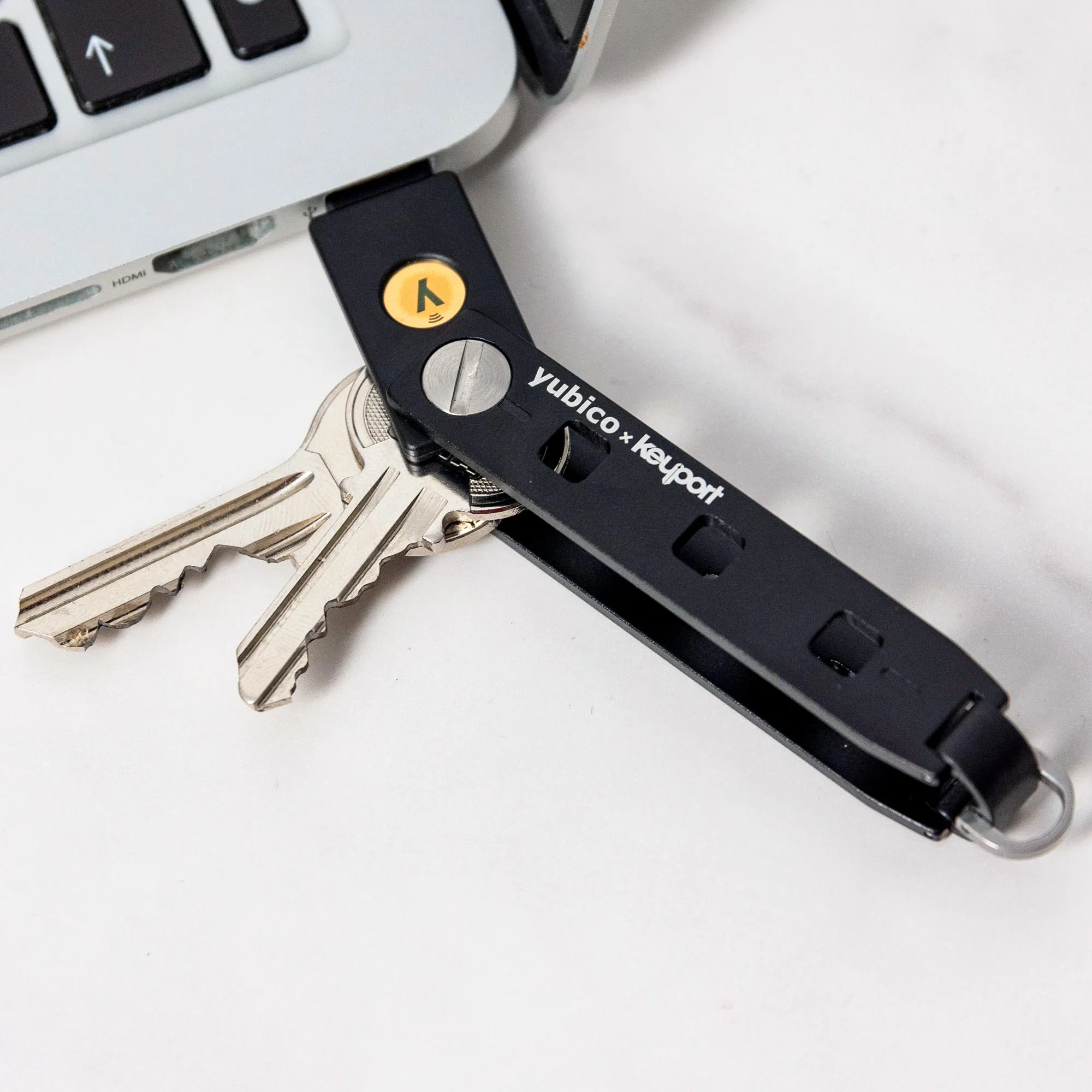 Yubico NFC USB -suoja-avain