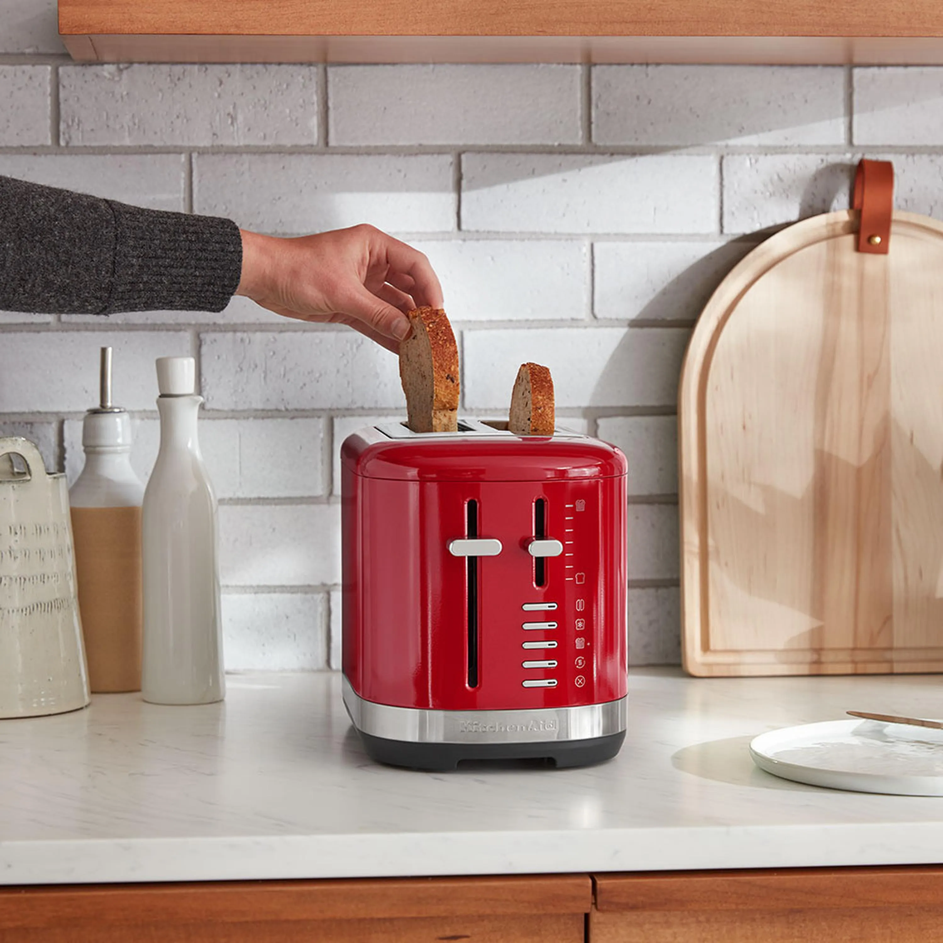 KitchenAid 5KMT2109EER Br&ouml;drost, 2 skivor, 980 Watt, R&ouml;d