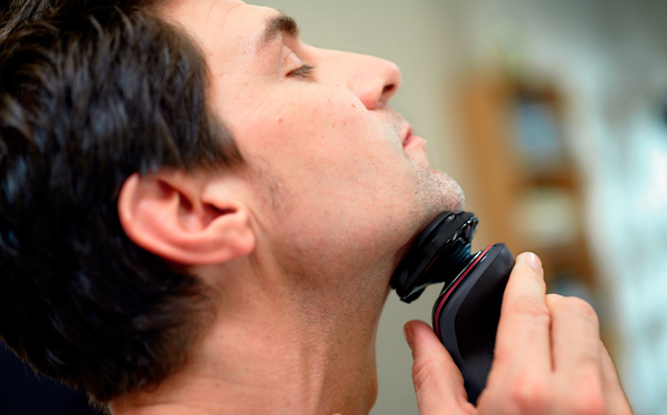 Philips dry electric shaver