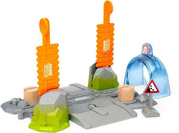Brio Smart Tech Sound Adventure Level Crossing 33965, 5pcs