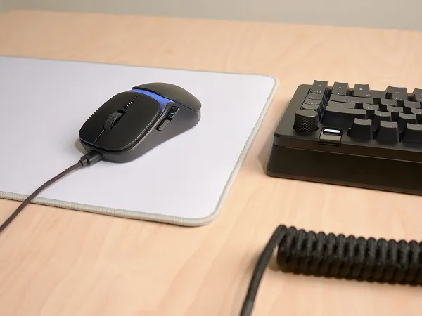 Glorious Model O3 tr&aring;dbunden gamingmus, svart