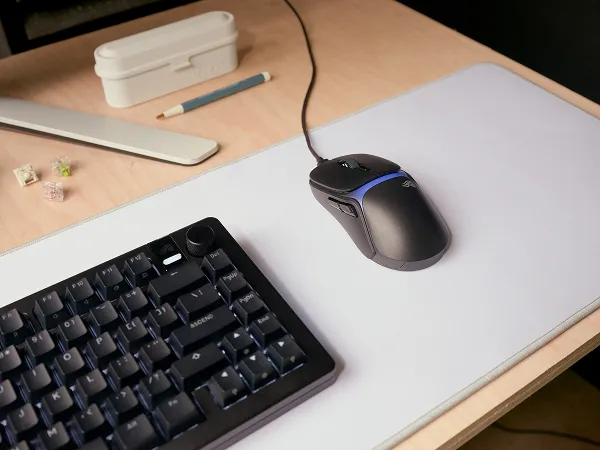 Glorious Model O3 tr&aring;dbunden gamingmus, svart