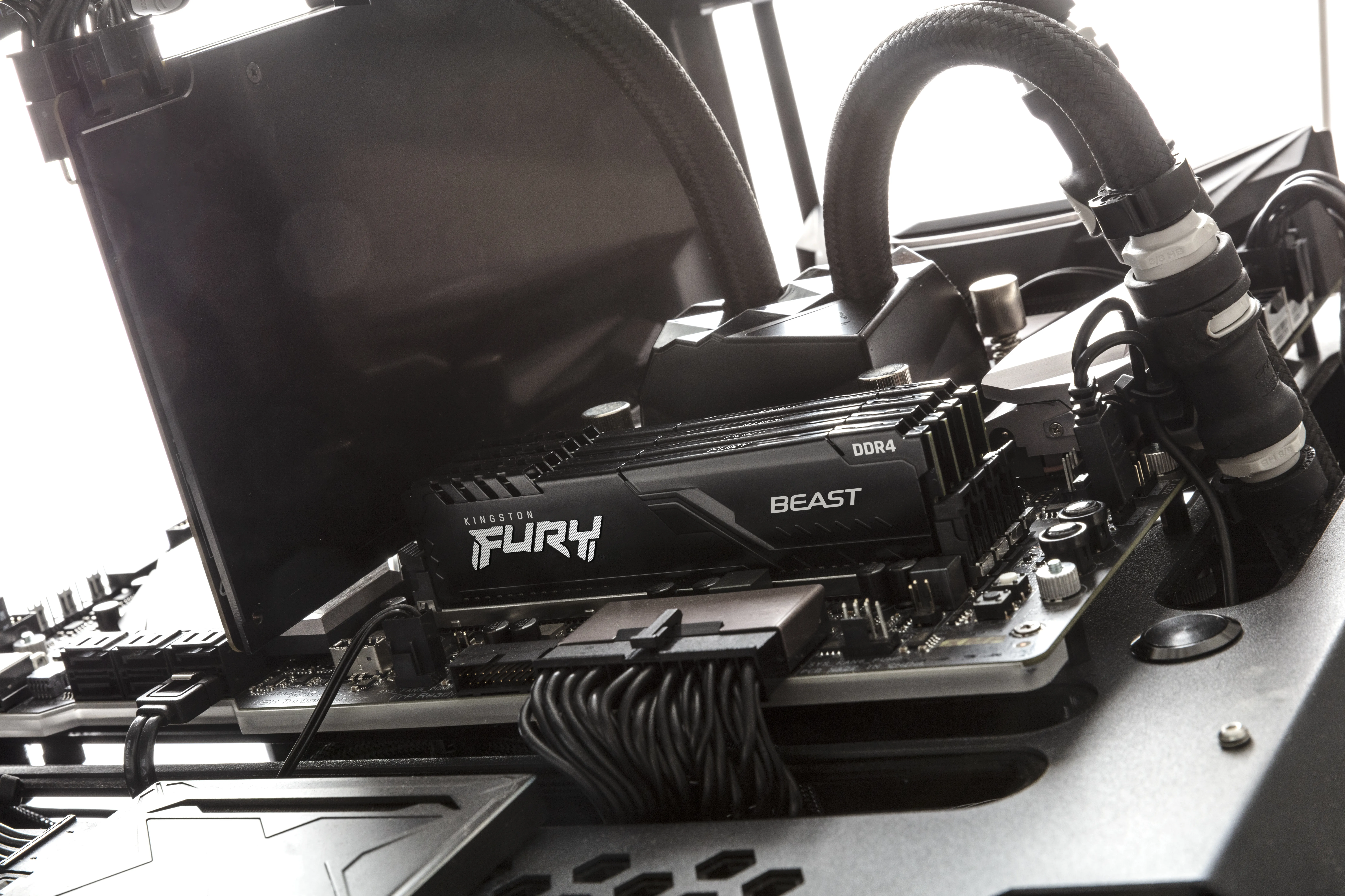 Kingston FURY Beast 128 GB (4 x 32 GB) DDR4 3600 MHz, CL18 - minne, Svart