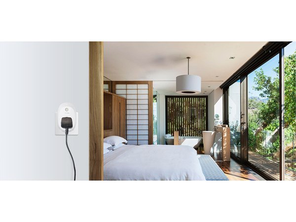 TP-Link Kasa HS100 Smart Plug, Wi-Fi  - smart outlet