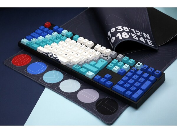 Varmilo VA109M Summit Full-Size/White LED/MX Red