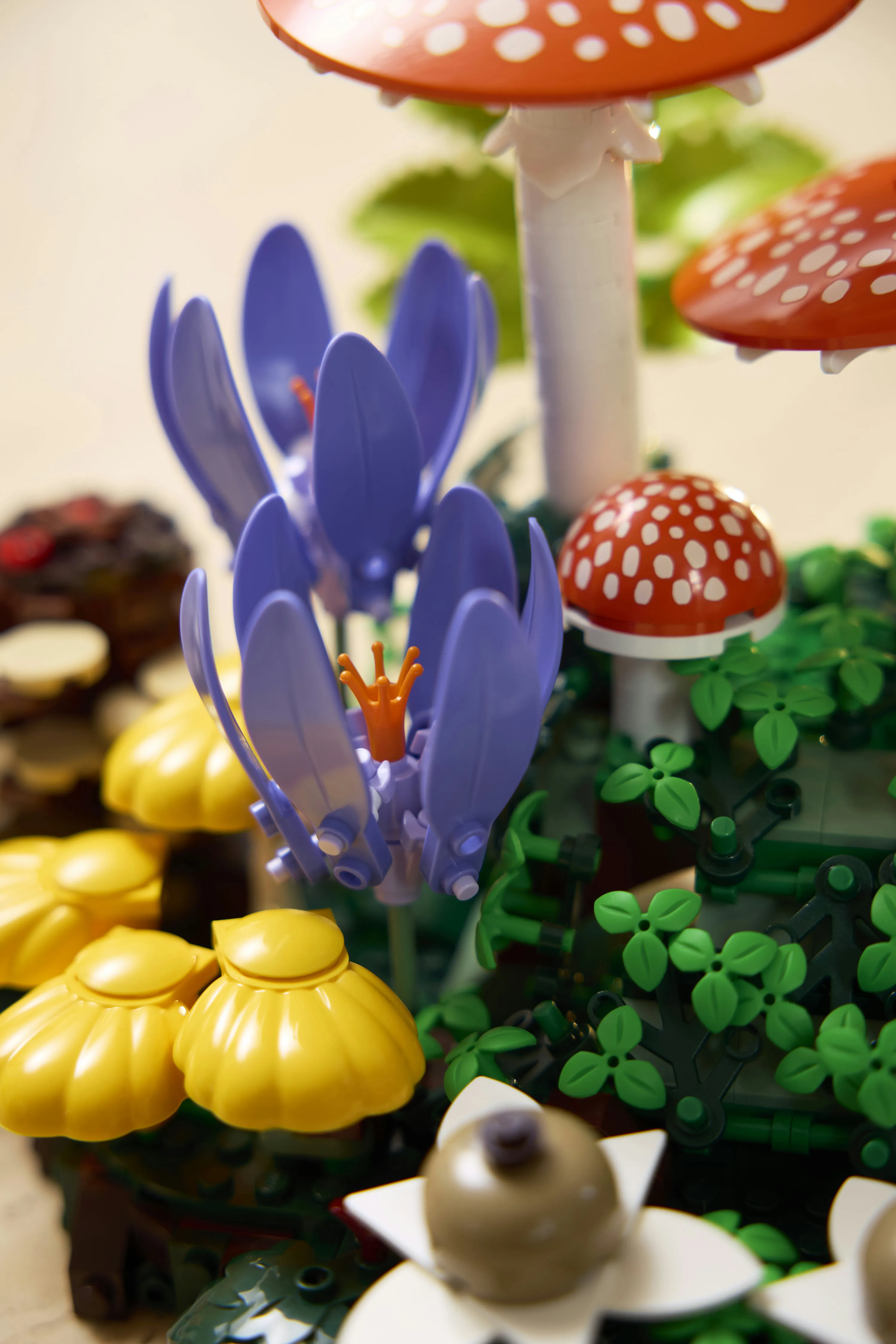 LEGO Botanicals Woodland Mushrooms 11505