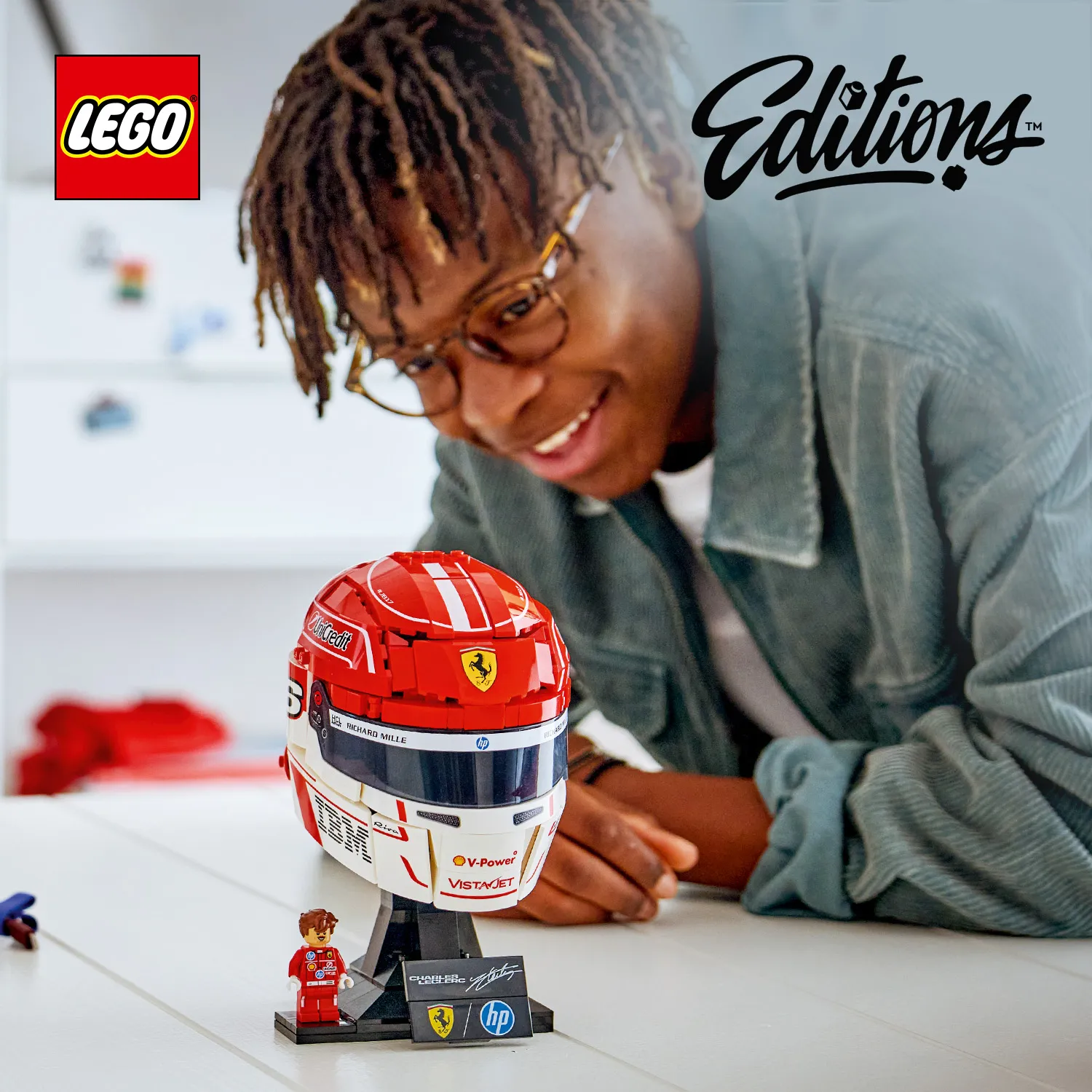 LEGO Editions Scuderia Ferrari HP Helmet &mdash; Charles Leclerc 43014