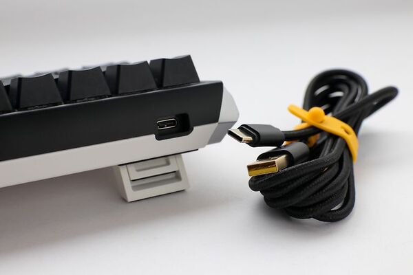 Ducky One 3 - Classic Black / White Nordic - Mini 60% - Gateron Baby Kangaroo - RGB
