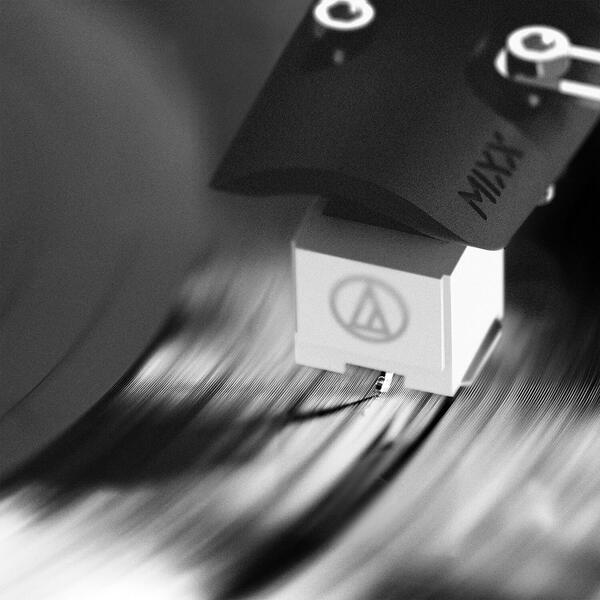 MIXX Vinyl Record Player Incl Speakers System 5 Stereo Black