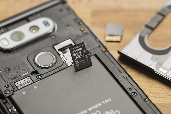 Kingston 256GB Canvas Select, UHS-I Class 10 MicroSDXC - memory card + SD adapter