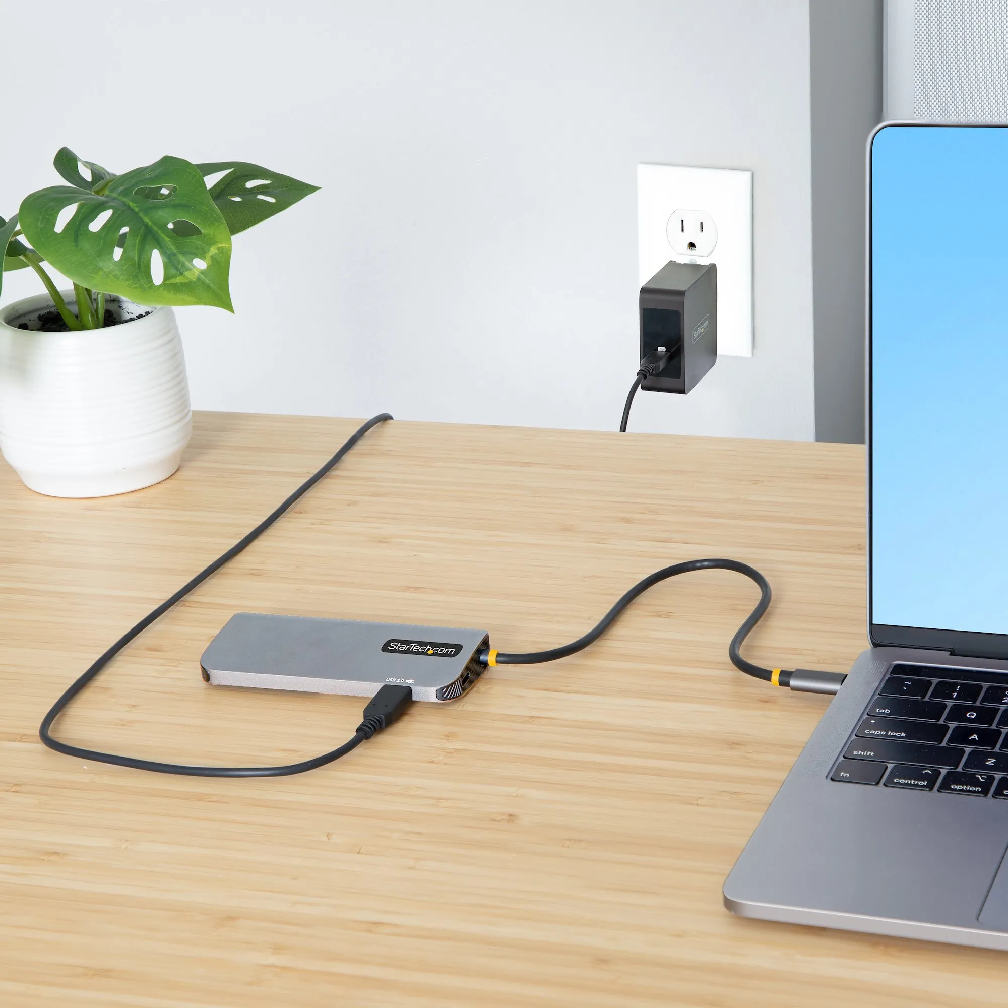 Startech Multiport USB-C - adapter