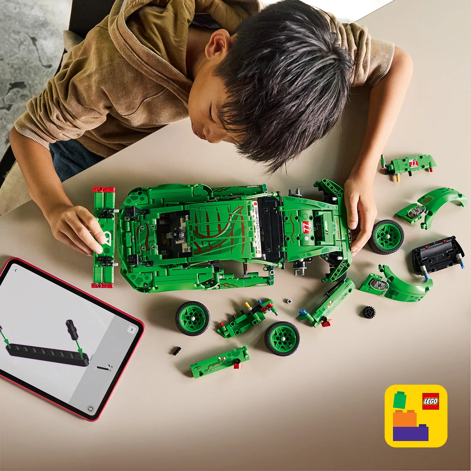 LEGO Technic Porsche 911 GT3 R REXY AO Racing 42224