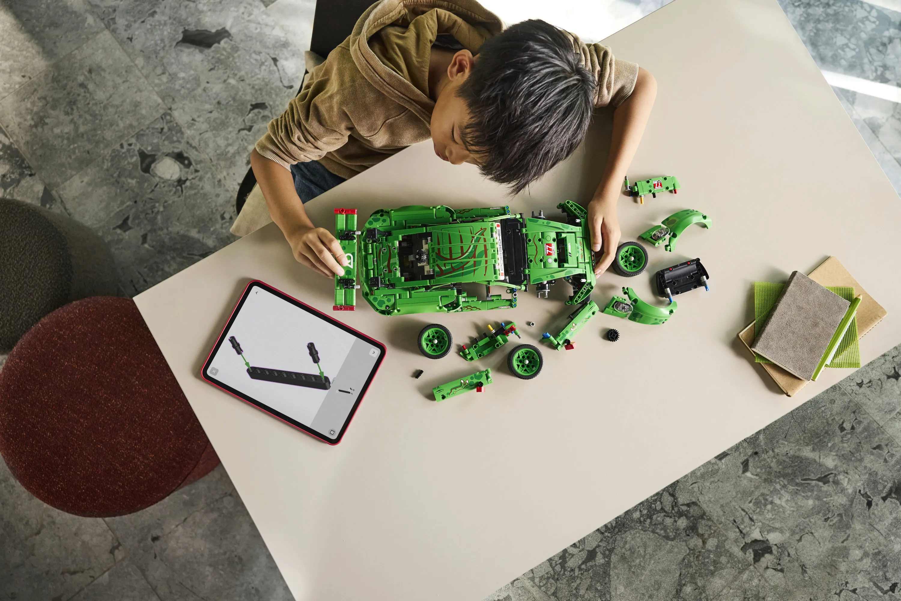 LEGO Technic Porsche 911 GT3 R REXY AO Racing 42224