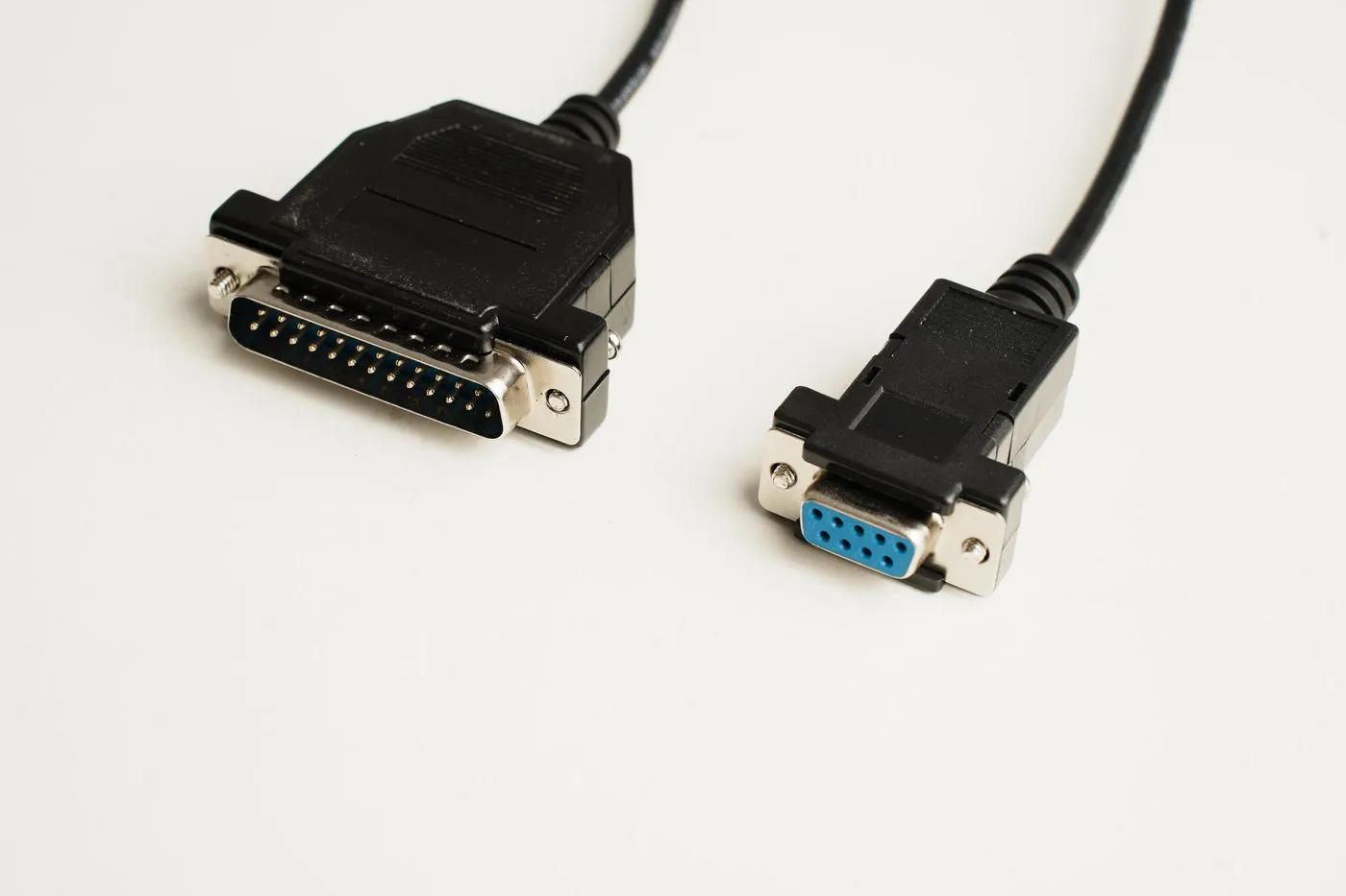 Serial Cable DB9-DB25 1,8M