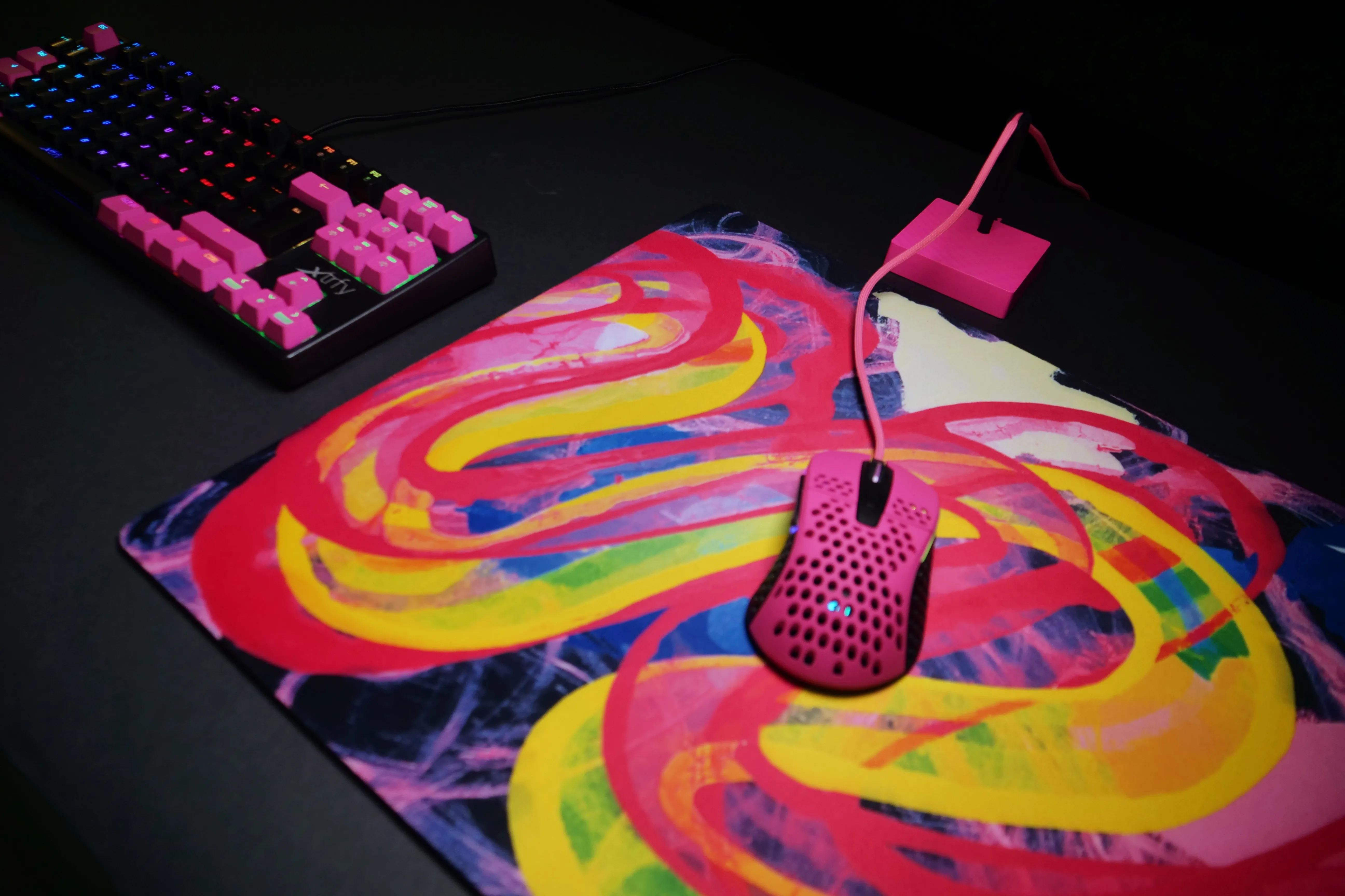 Xtrfy GP4 Large - gaming mousepad, Street Pink