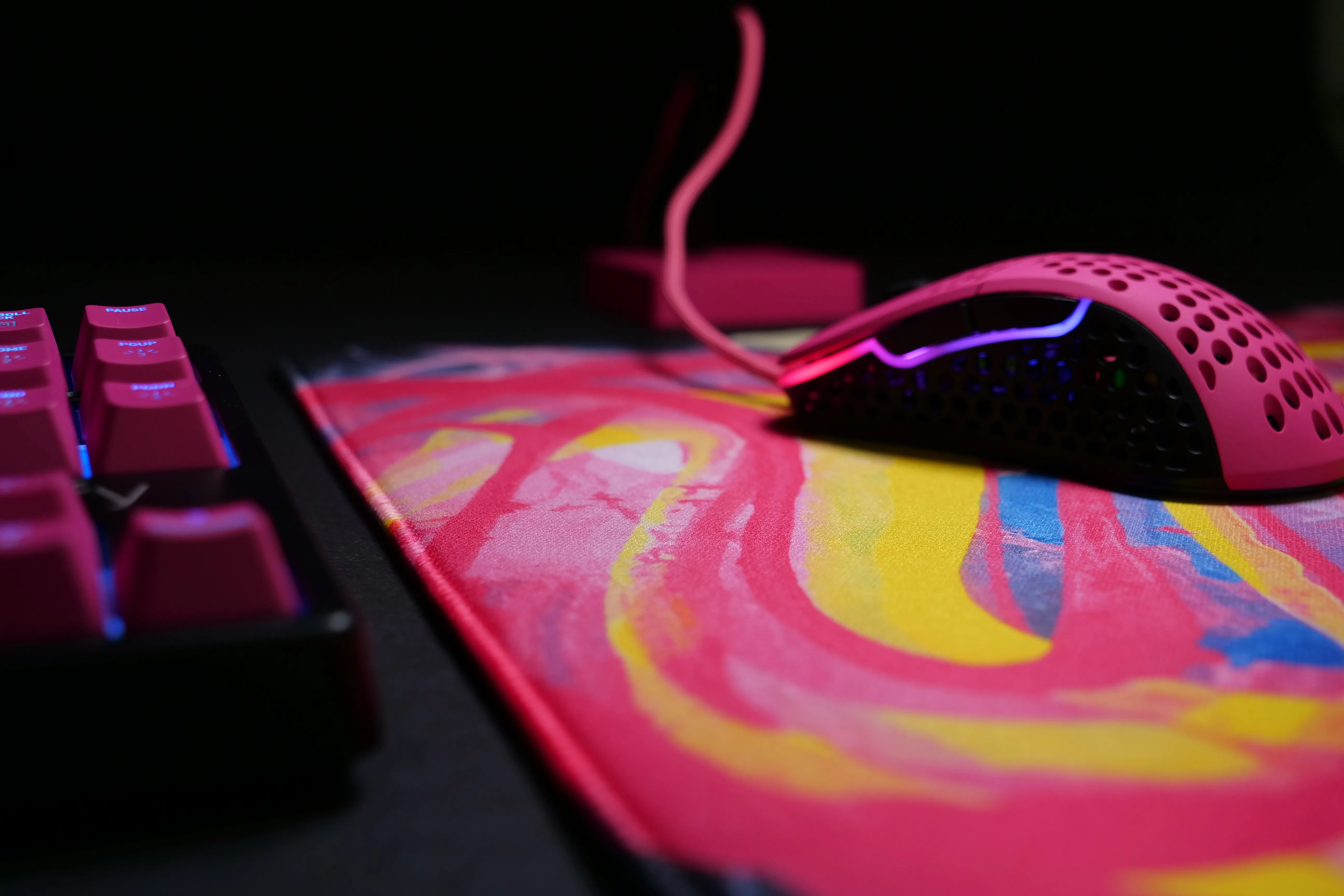 Xtrfy GP4 Large - gaming mousepad, Street Pink