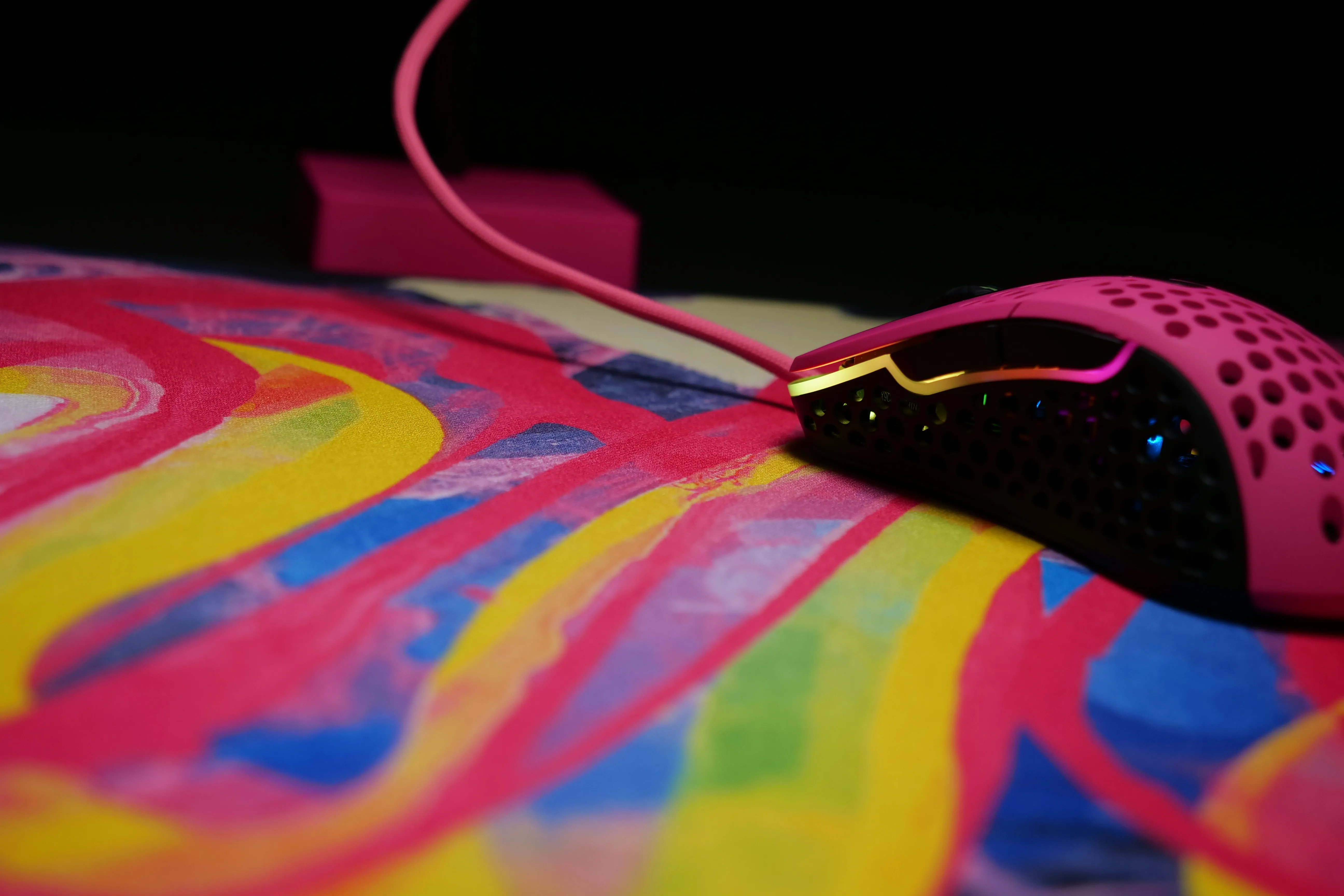 Xtrfy GP4 Large - gaming mousepad, Street Pink