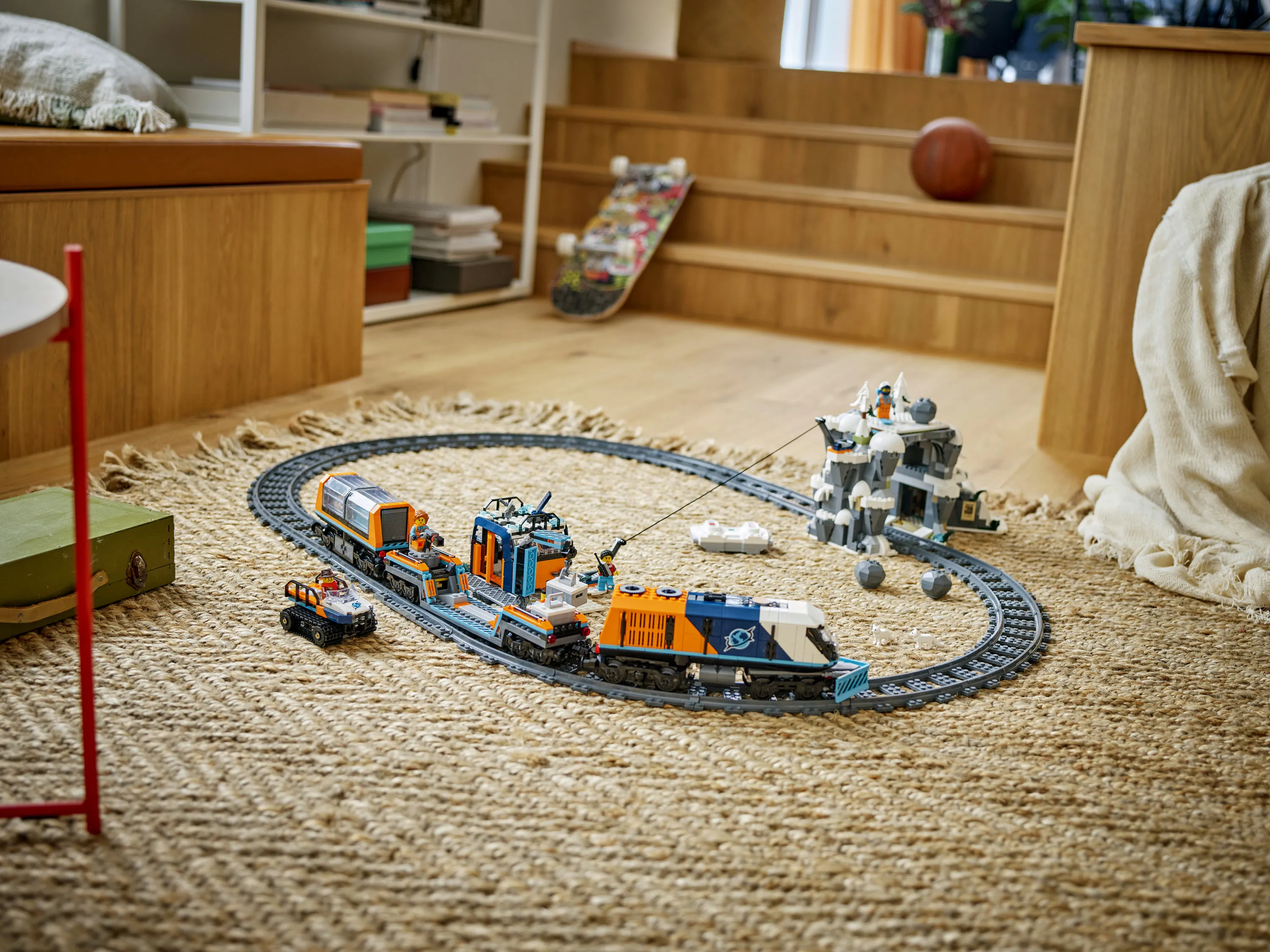 LEGO City Arctic Expedition Leader



&rsquo;s Express Train 60470