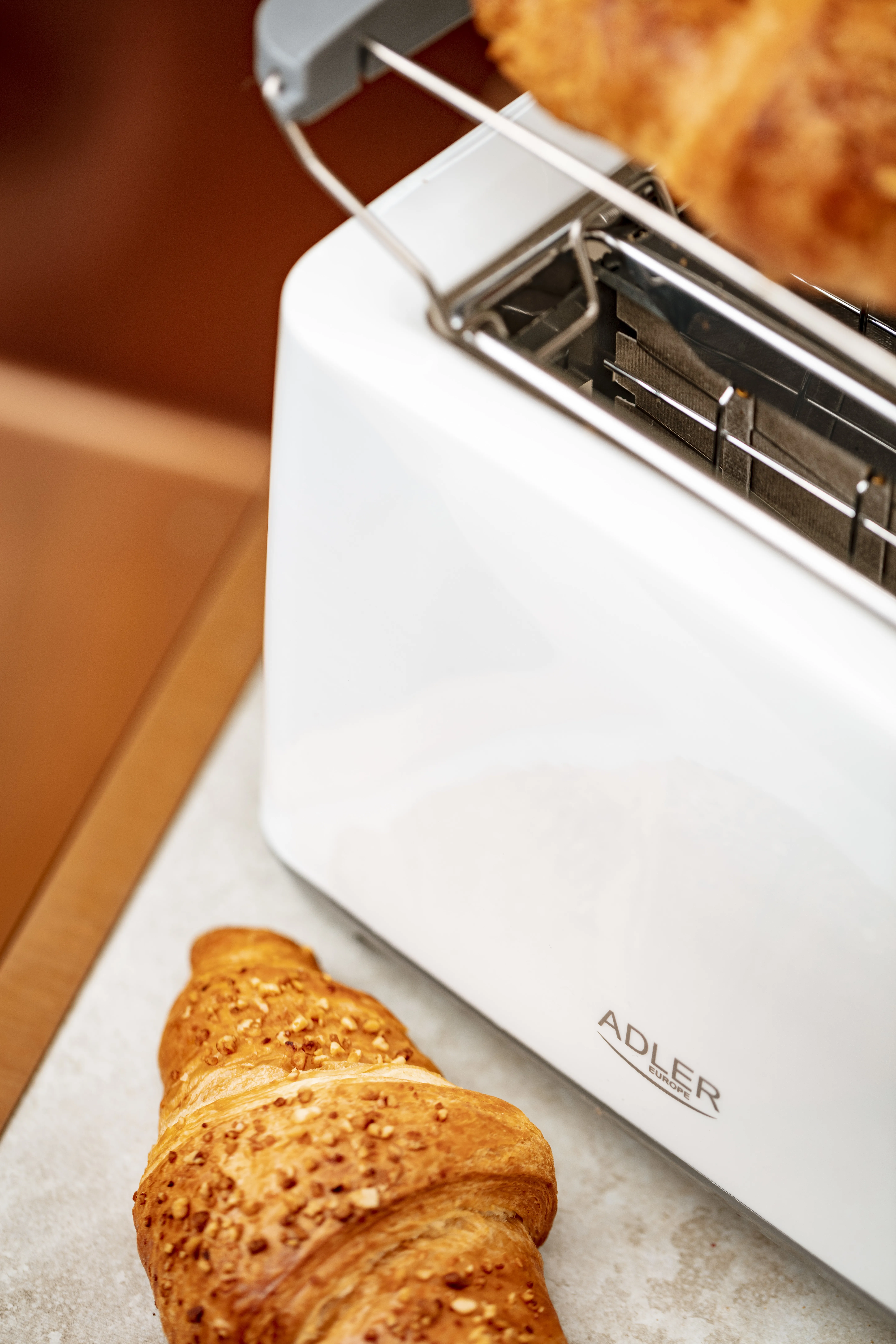 Adler AD 3216 2-Slice Toaster, 750 W, White