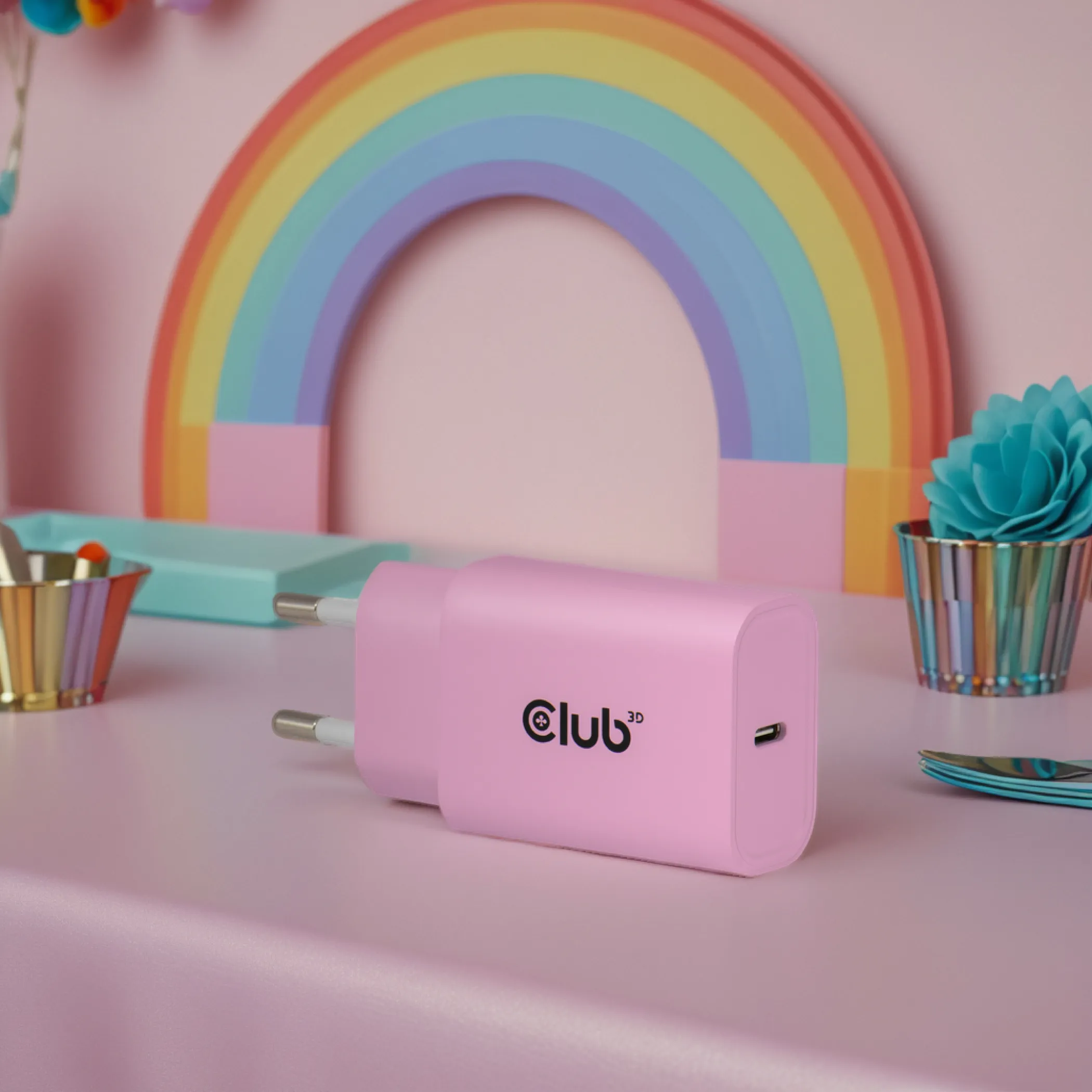 CLUB 3D CAC-3021 - 30W USB-C-str&ouml;madapter, rosa