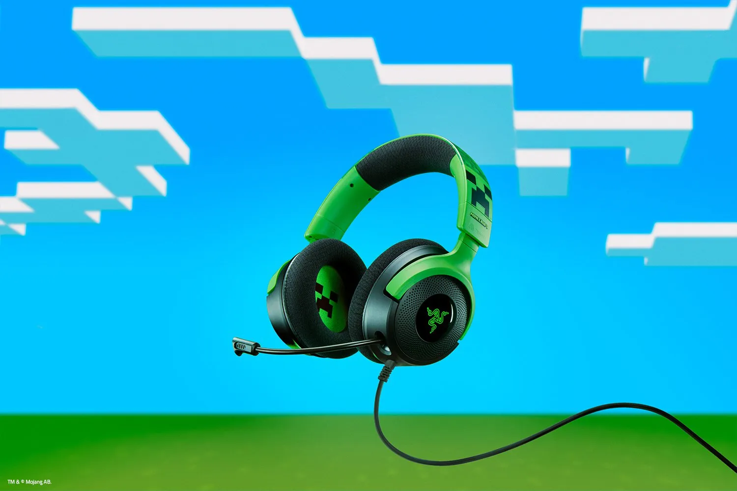 Razer Kraken V4 X Minecraft Edition Gaming Headset, Black / Green