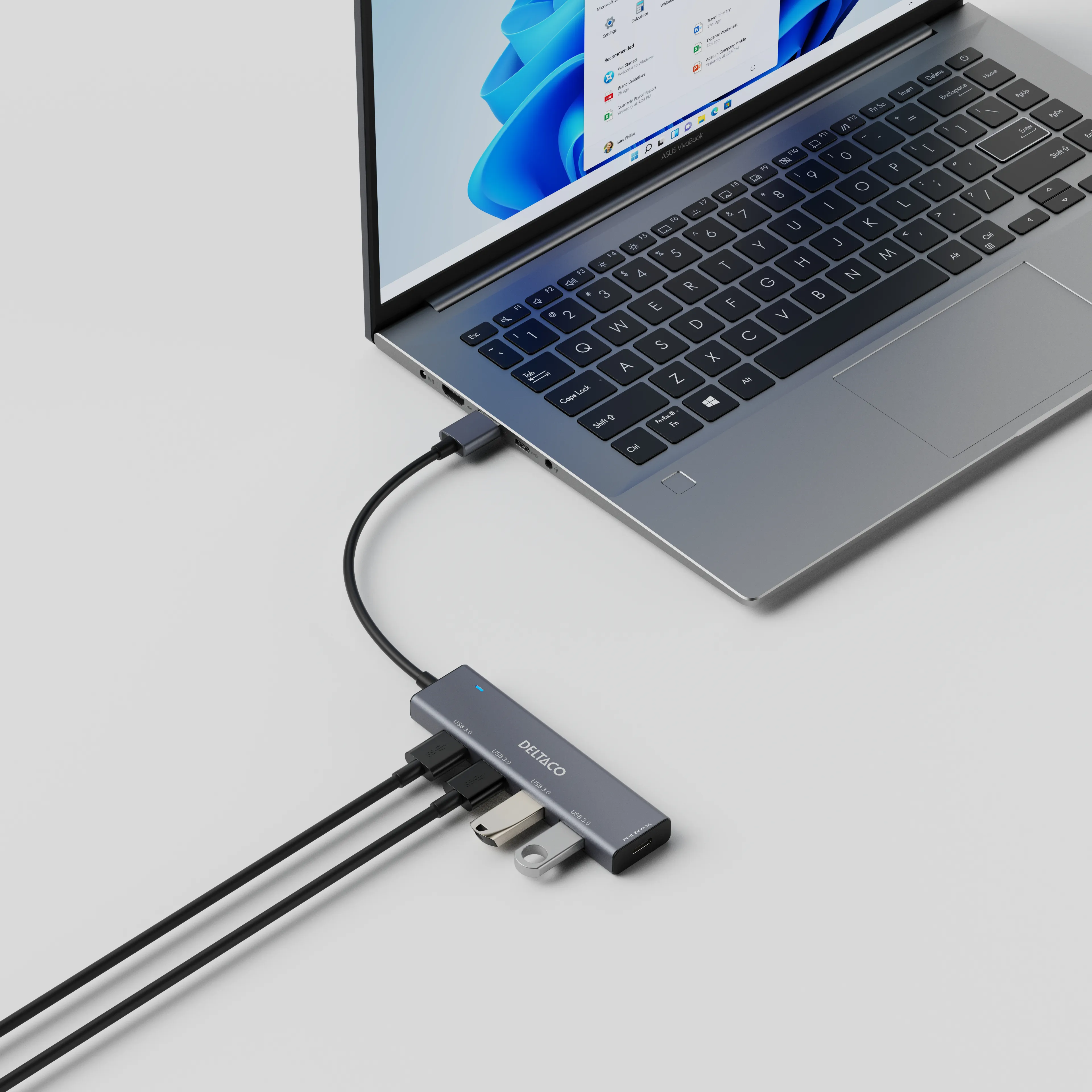 DELTACO USB-A hub, 4x USB-A female, 5 Gbps, aluminum, grey