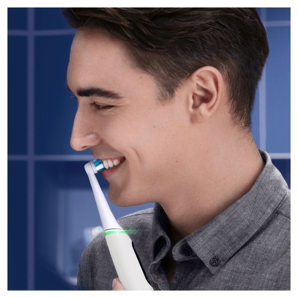 Oral-B iO6 - electric toothbrush, Black, Blue