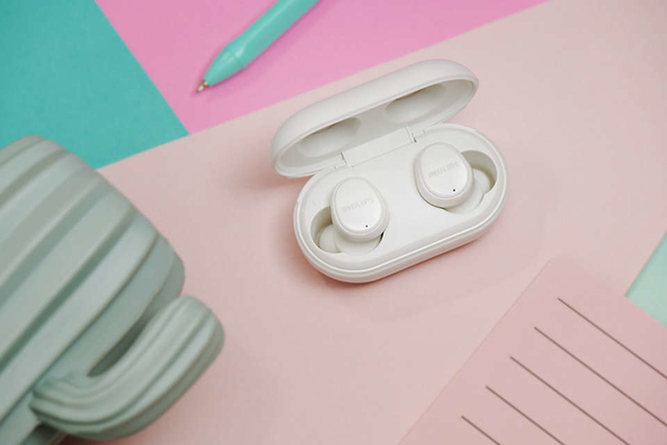 Philips T4556 TWS -langattomat nappikuulokkeet, Valkoinen