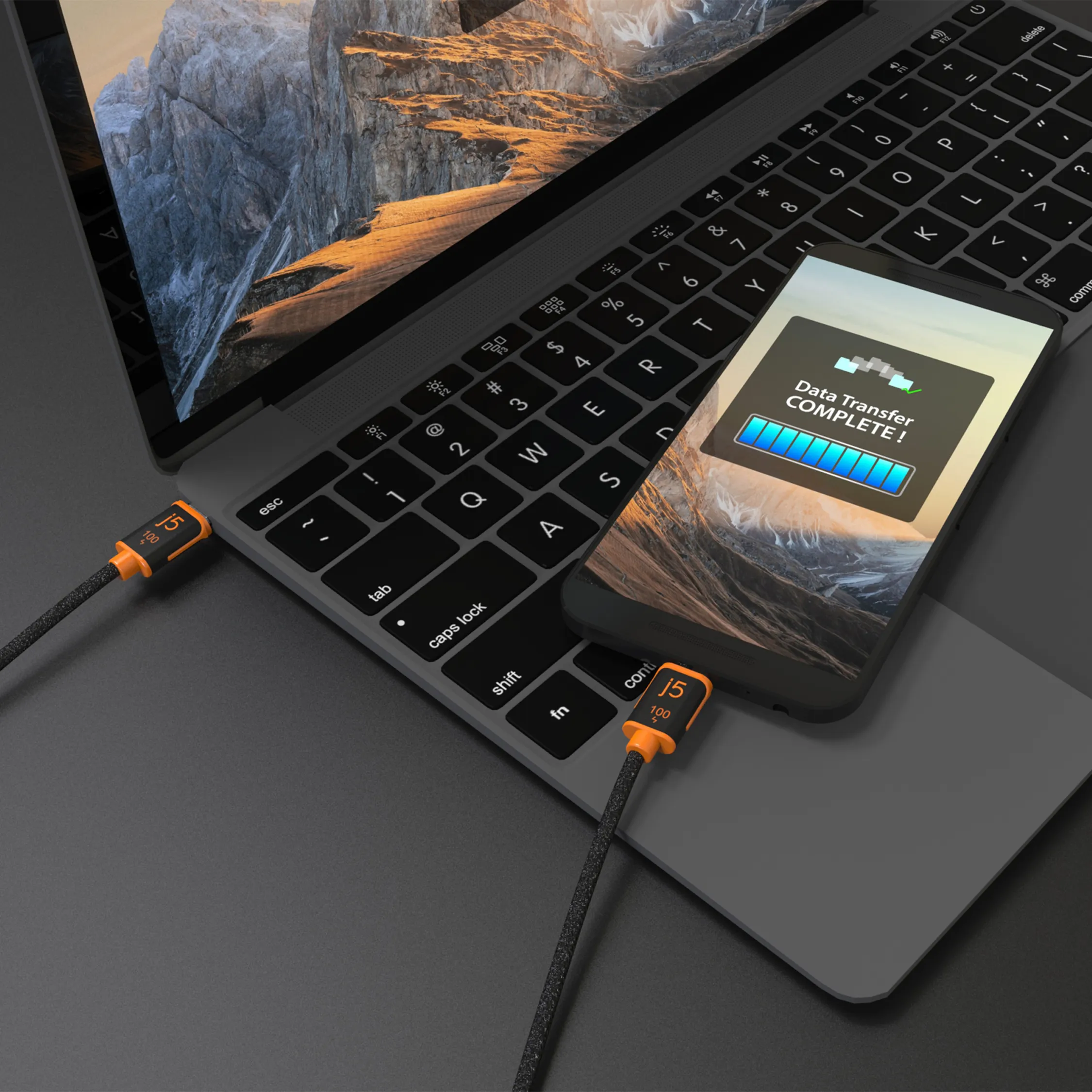 j5create JUCX25L18-N USB-C -kaapeli, 100 W, 1,8 m, musta, oranssi