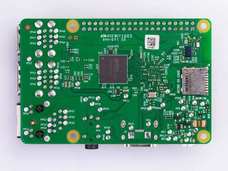 Raspberry Pi 3 Model B - enkortsdator