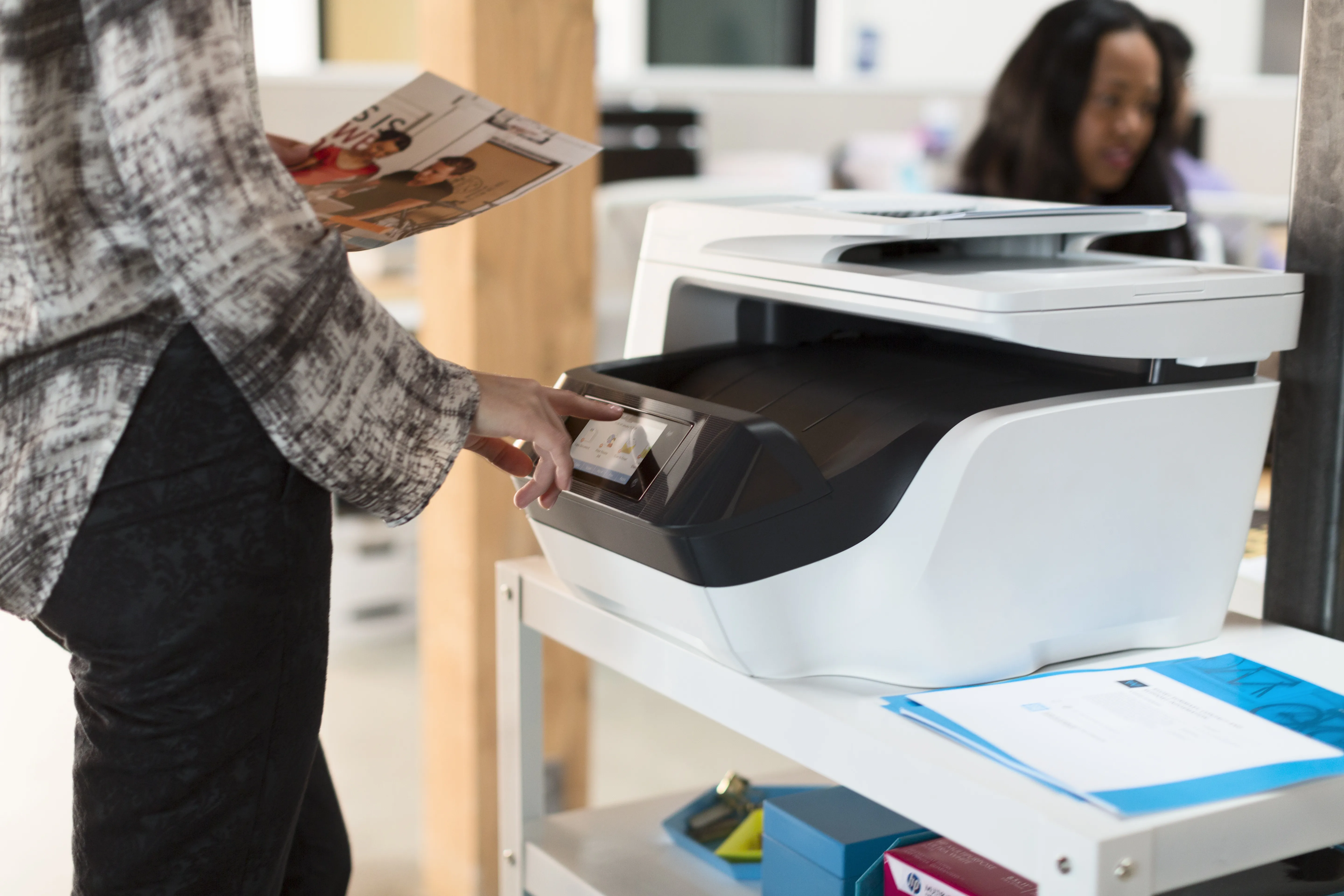 HP OfficeJet Pro 8730 All-in-One Duplex, LAN/Wi-Fi, A4 - f&auml;rgbl&auml;ckstr&aring;leskrivare