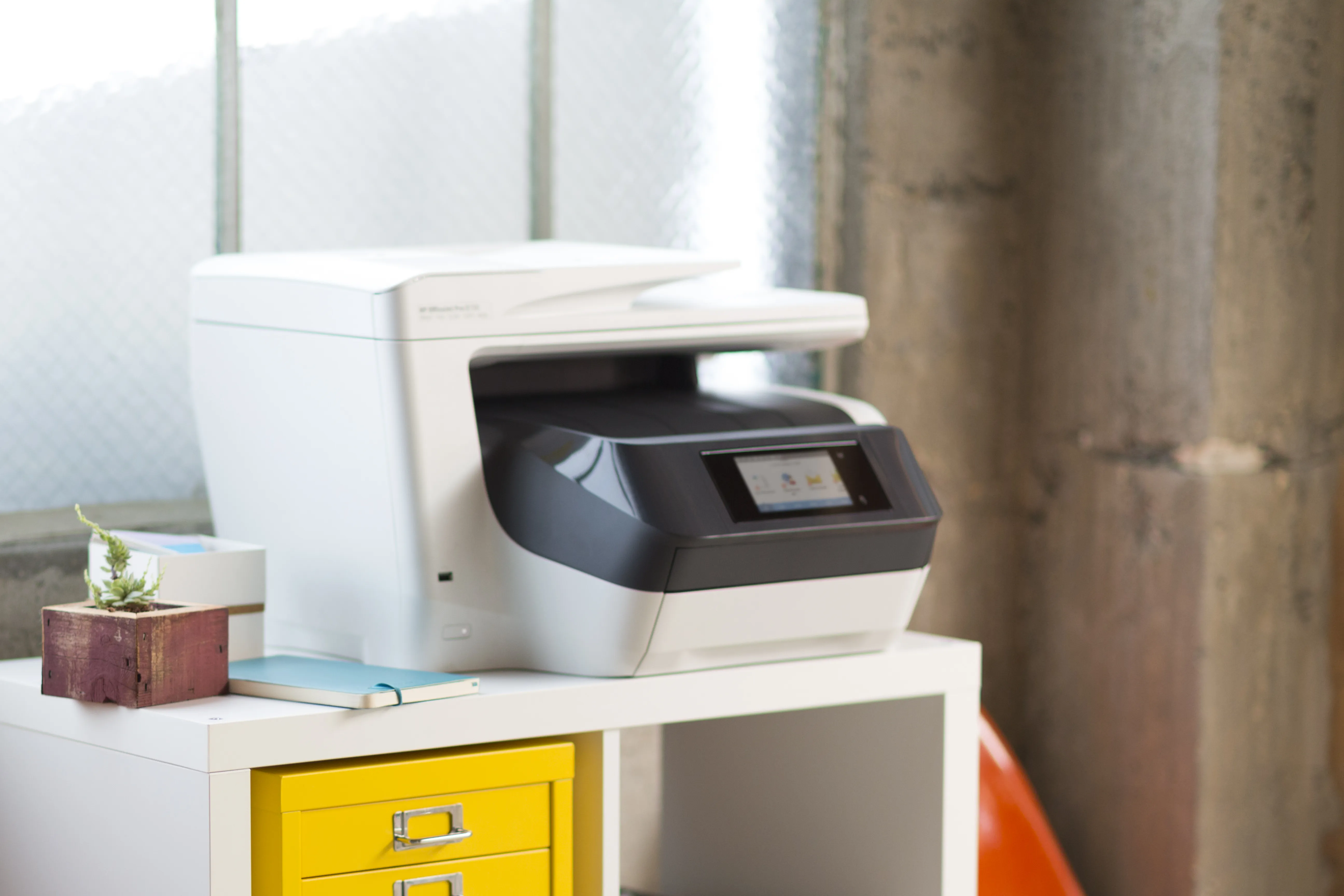 HP OfficeJet Pro 8730 All-in-One Duplex, LAN/Wi-Fi, A4 - f&auml;rgbl&auml;ckstr&aring;leskrivare