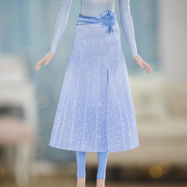 Disney Frozen 2 Splash and Sparkle Elsa