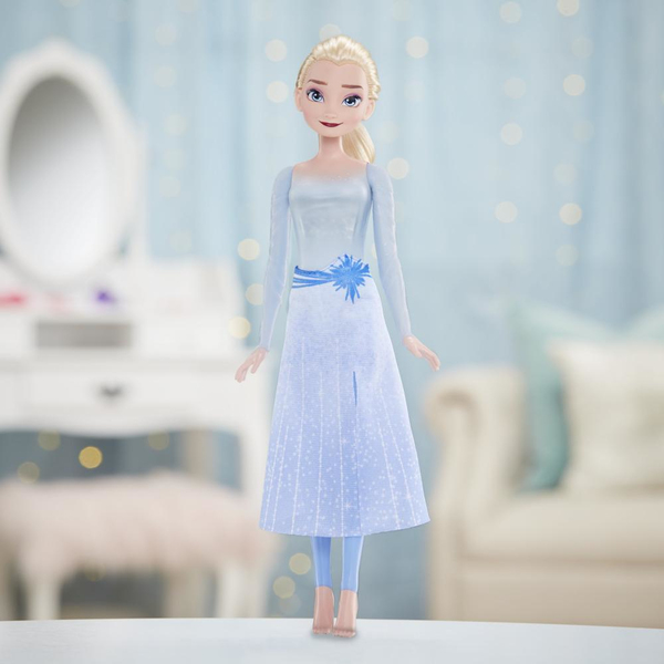 Disney Frozen 2 Splash and Sparkle Elsa